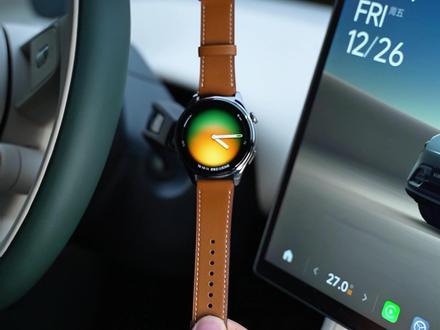 论#小米Watch5 与#小米yu7 的适配度#小米发布会 #新品 #智能手表 @DOU+上热门