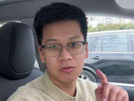 电车高速爆胎怎么处理? 分享一个真实案例,我从海口到三亚,途中经历了高速爆胎,救援服务有两种,拖车和备胎,由于当地救援公司没有备胎,所以只能选择拖车,到特斯拉扳喷中心更换轮胎,花了1380…心在滴血。#特斯拉 #特斯拉ModelY #特斯拉Model3 #高速爆胎