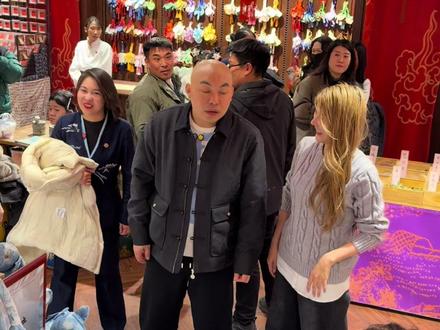 在唐山宴偶遇程野和糖糖了#唐山宴 #程野 #糖糖 #偶遇明星#来唐山宴过大年