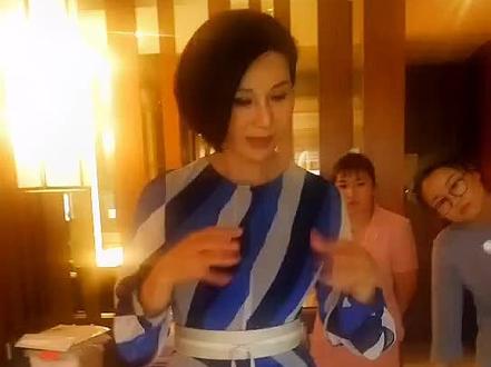 克丽缇娜叶美凤副总裁亲自指导客人护肤理念!加盟克丽缇娜!所有问题帮您解决!#美业人加油 #加盟克丽缇娜