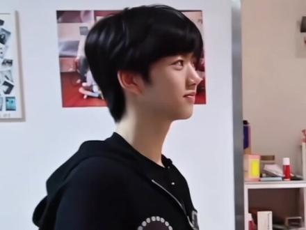 #张函瑞会服美役的完美欧巴 网上嬷嬷得了,放到现实谁不想嫁 #张函瑞 #TF四代 #颜值 #自律