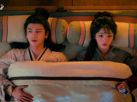 长玉受到黑衣人刺杀,谢征离开了长玉家 #影视解说 #电视剧解说 #电视剧 #逐玉 #邓凯临时救场救出高光角色