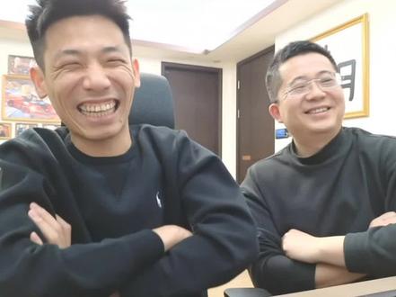 #旭旭宝宝 #大斌子 #大马猴 #旭旭宝宝大马猴 宝哥直播讲述卖给大斌子房子!结果房子过了半年缩水一半!斌副总一个人抗下了所有!@旭旭宝宝