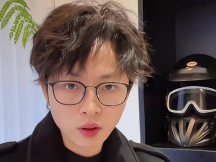 想在成都和张杰一起过年的星星们,集合了!
重磅官宣!杰哥要把未来开往1982的2026的新春特别版,直接开回老家成都!
1月23到2月8号,9场连开! #张杰新春特别场 #张杰演唱会 #张杰 #张杰成都演唱会 #张杰成都9连开