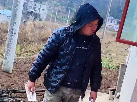 岩🦅打饱嗝,下一句是?😁#搞笑视频 @DOU+小助手