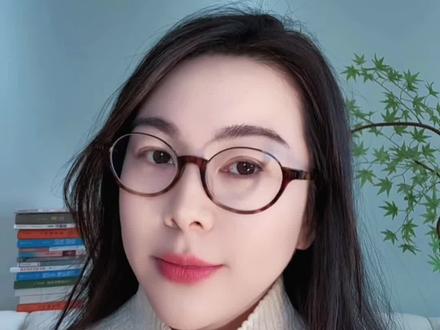 你会用哪句古诗词辞旧迎新惊艳朋友圈呢? #创作灵感 辞旧迎新 #辞旧迎新 #跨年 韶华常在,明年依旧相与笑春风 #古诗词 #2026跨年倒计时