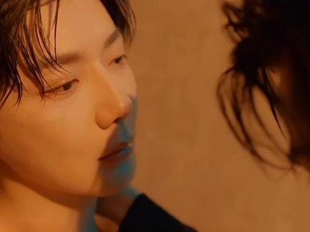 都这时候了,你俩咋还吃上了呢?!#一起抖音追剧 #创作者中心 #创作灵感 #樊霄游书朗 #抖音推广