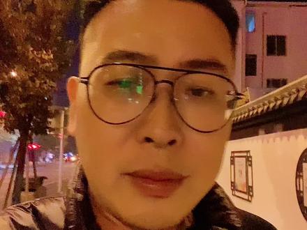 如果我要在快团团里
当天订单当天顺丰发走
我是不是疯了?
#快团团 #创业之路