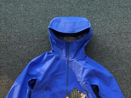 它居然要卖5400? #始祖鸟 #Beta #GORETEX ##ArcTeryx #户外装备避坑