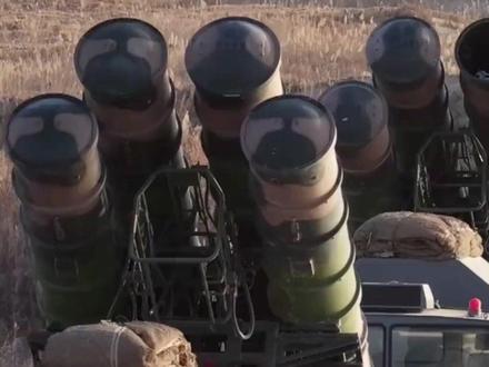 高市继续为涉台错误言论辩护 军国主义"还魂"步步紧逼 #中国军号发布导弹起竖 #东方快评 #媒体精选计划