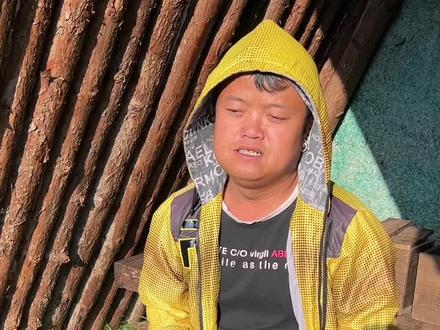 李佳发明呲牙发音法👍