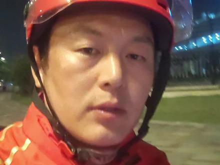 全职们注意,高温补贴来了,背单时长8小时才行啊,开工时长8小时,没有高温补贴。#外卖小哥 #京东外卖 #京东全职 #高温补贴 #外卖新规则