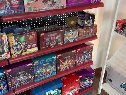 变形金刚闪耀一弹,新角色硫酸雨首次亮相,组件居然还可以自发光 #拼装玩具 #布鲁可积木人 #布鲁可变形金刚