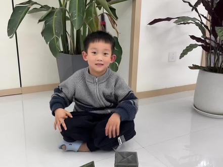 #磁力片消防车 #手工 #男孩玩具 #中班小朋友 放学后都干点啥 #益智早教