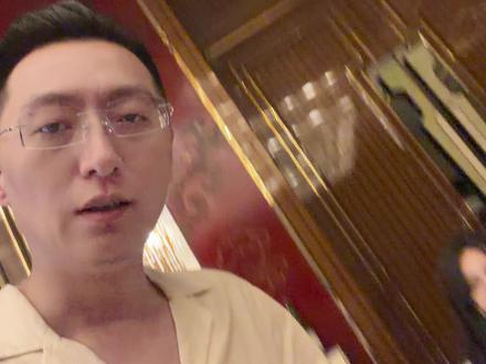 只要是我钟博一承诺的人狗外星人车型 不管中国境内世界境内宇宙系任何地方九万出去的车 我都来为你们兜底#钟博一 #扬名立万#九万啤酒