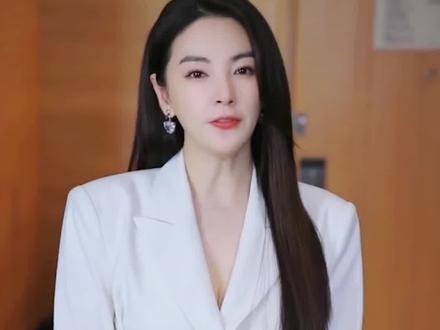 #张雨绮说699我都买不了袜子 #张雨绮致歉 你认可张雨绮的道歉吗?