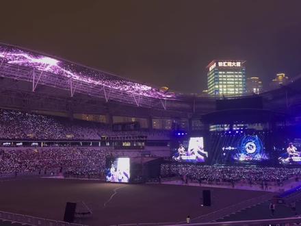 改造后的八万人体育场简直太美了#周杰伦