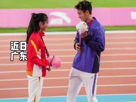 全运会超甜瞬间,女方:我们还年轻,所以大方坦荡。网友:冠军我笑纳了,亚军也笑纳了。#刘峡君:因为年轻所以大方坦荡 #鸿蒙青春创享季 #青知讲说人 #伙伴计划