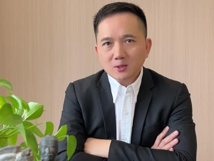 亿万老板荒野巨物挑战 ,包大气郑重声明!#美人鱼千斤顶荒野巨物挑战赛 #野外生存 #户外钓鱼 #荒野求生 #抖音荒野垂钓季