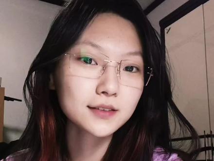 豌豆公主 我小时候不能理解你 直到我长大 我也会因为豌豆大小的事彻夜难眠 原来豌豆不在床底 豌豆在心里