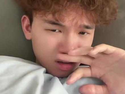 你不洗澡你很牛逼是吧