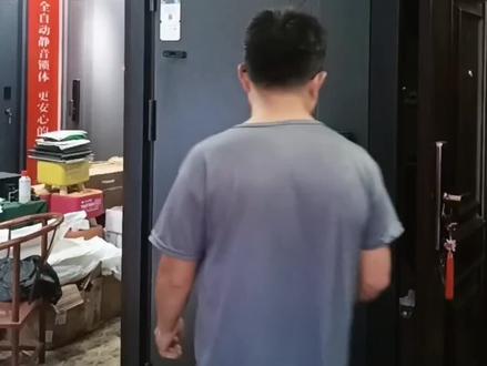 防盗门门扇调整间隙小方法 #同城实体店 #入户门款式推荐 #密码锁防盗门推荐 #涛涛安全门驻马店专卖店