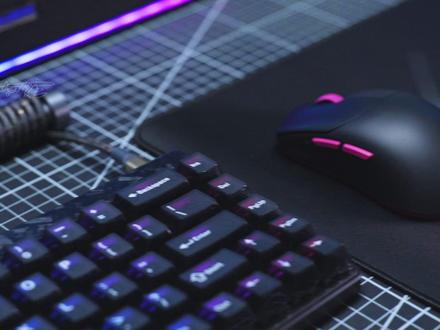 新年的第一件#外设 ,#鼠标 可以冲一把#新盟ZERO1 ,这一波诚意和性能都很不错呀#电竞 #学生党