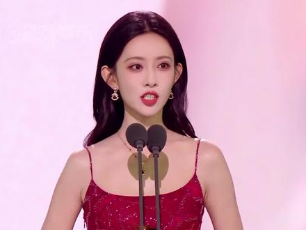 2025星光大赏这一晚,内娱好人缘,咖位飞升,作品就是王道,在拿下5个奖的孟子义身上诠释的淋漓尽致#孟子义 #李昀锐 #丁禹兮 #娱乐评论大赏 #内容启发搜索