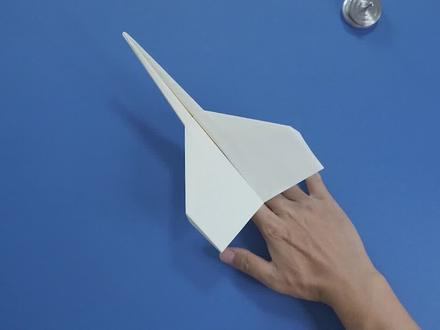 小心扎手,飞得很远刺刀纸飞机#纸飞机#折纸