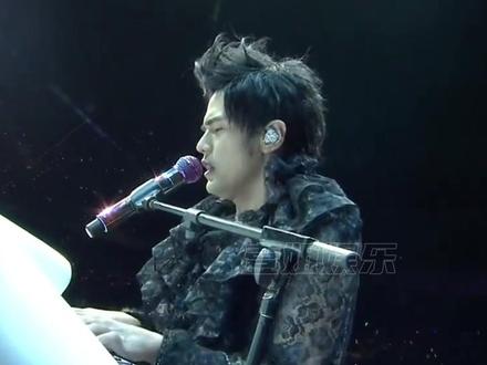 周杰伦田馥甄空降热搜,考古当年两人感情……#周杰伦 #田馥甄 #恋情