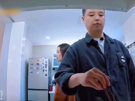 💘李纯私藏零食清单|一起追甜甜的综艺
追《妻子的浪漫旅行2026》真的被李纯狠狠圈粉!!
新婚小夫妻的日常也太好嗑了💕马頔也太会宠了吧!
挖到纯纯私下分享的宝藏零食,
火速整理出来给姐妹们~
被疯狂问的这款烤馍锅巴
香酥掉渣、越嚼越香,
追剧、宅家、外出随身揣两包
嘴馋的时候来上几片,解馋又满足,
明星同款平价小快乐,闭眼囤就对啦!
#锅巴 #零食分享 #解馋必备饼干 #上热门
#下午茶
