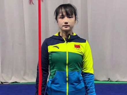 #马年非遗祈福百景图 #非遗祈福百景图 #百young非遗计划 #抖人非遗联欢会 #非遗贺新春
枪术以拦、拿、扎为核心,讲究身械合一、力达枪尖。