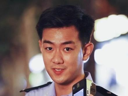 #夏日炎炎有你真甜 你带身份证了吗🧐#执法 @中国警察网 @DOU+小助手 @我是大黄