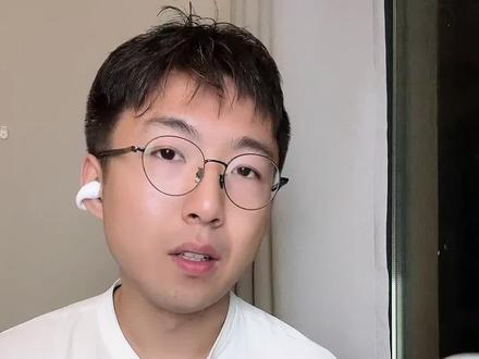 除了T恤,还有哪些商品可以走这个模式的?兄弟们集思广益!#aigc一步之遥 #AI #AI绘画