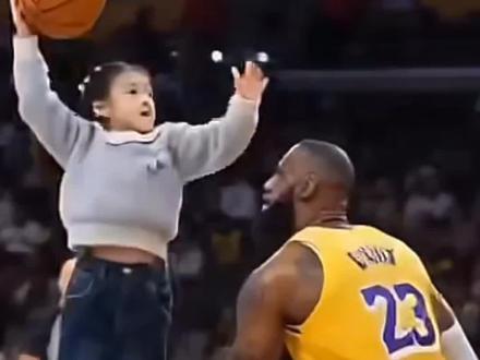 隔扣詹姆教程来喽,即梦一键制作 #AI分身戏精大赛 #我的AI分身杀疯了 #即梦AI #Seedance2.0 #隔扣