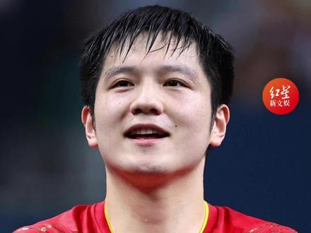 好家伙!原来东哥#樊振东 这个庆祝动作早有预谋啊,有被帅到!#乒乓球 #国乒