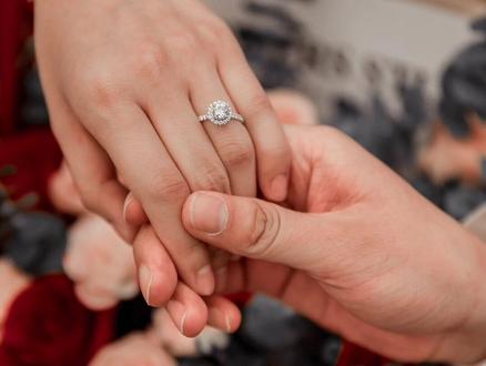 #订婚宴 #婚礼主持人 #太原婚礼主持人 #阳泉 #订婚 订婚宴的流程以及需要请主持人吗?