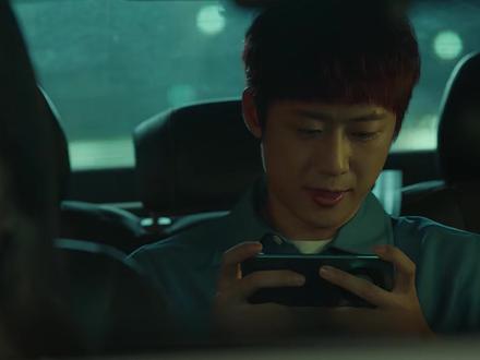 王子文、刘宇宁、蒋欣《玫瑰丛生》 小贝送李晓兮回家的路上,说起了鉴情本来就注定是一场坏的结局#王子文#刘宇宁#蒋欣#玫瑰丛生