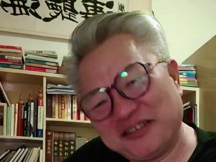 张雪:骑车戴头盔 不要“昂昂昂”,网友:我们只能哈哈哈#憋住不准笑 #伟伟爱吐槽 #创作者流量扶持计划