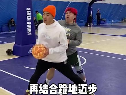 新年第一课,背身脚步小课堂,细节很重要,不要像@帝哥说王越真帅! 还没学会就得瑟。#妮维雅男士