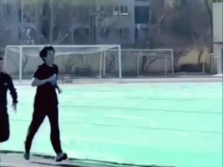 1月12日,两小只万米跑#孙颖莎王楚钦 #5114