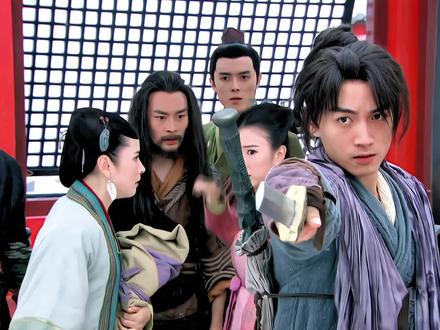 连黄蓉都没反应过来,杨过已经第一个冲过去#过芙 #杨过 #郭芙