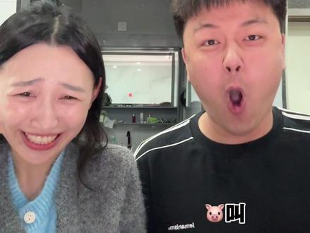 是人类还是AI?#情侣日常 #精神状态belike #抽象 #数10挑战