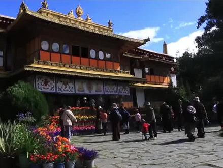 达赖灵童转世,有严格规程和中央认定,不由达赖说了算