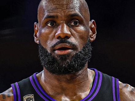 雷霆横扫湖人,詹姆斯是输球关键? #詹姆斯 #湖人 #NBA #篮球 #NBA季后赛