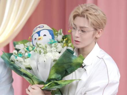 德佑联合侯明昊送福利啦,一单减20,两单减40!#德佑湿厕纸 #湿厕纸 #侯明昊 #好物分享