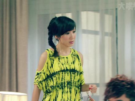 好流畅的一镜到底!#爱情公寓 #灵魂画手 #胡一菲 #曾小贤 #展博