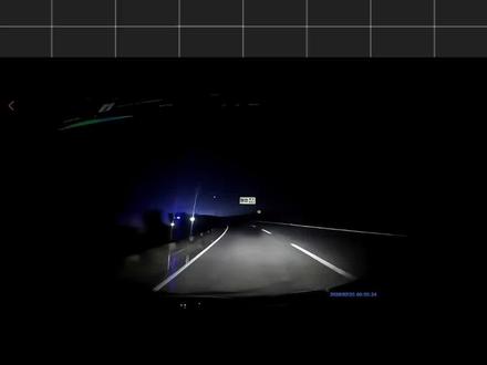 领克致歉语言误关闭大灯