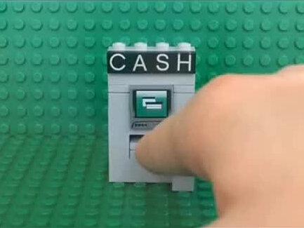 哈哈哈,这也太可爱了吧,超迷你的取款机!还是乐高的拼装!#拼装玩具 #玩具 #实用好物 #好玩的玩具 #拼装