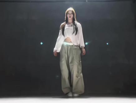 第一次尝试这种音乐🎵不知道大家会喜欢吗🥰#原创编舞 #基础爵士 #嘶嗷晕编舞 #红线 #邹沛沛